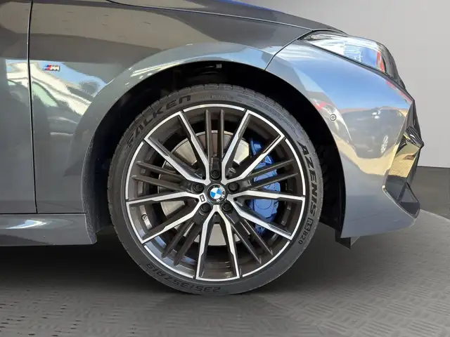 BMW 2 Series view 9