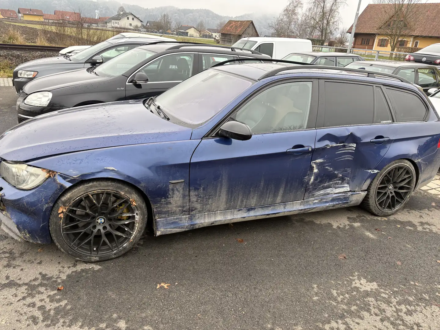 BMW 325 325d Touring Österreich-Paket Aut. - 2