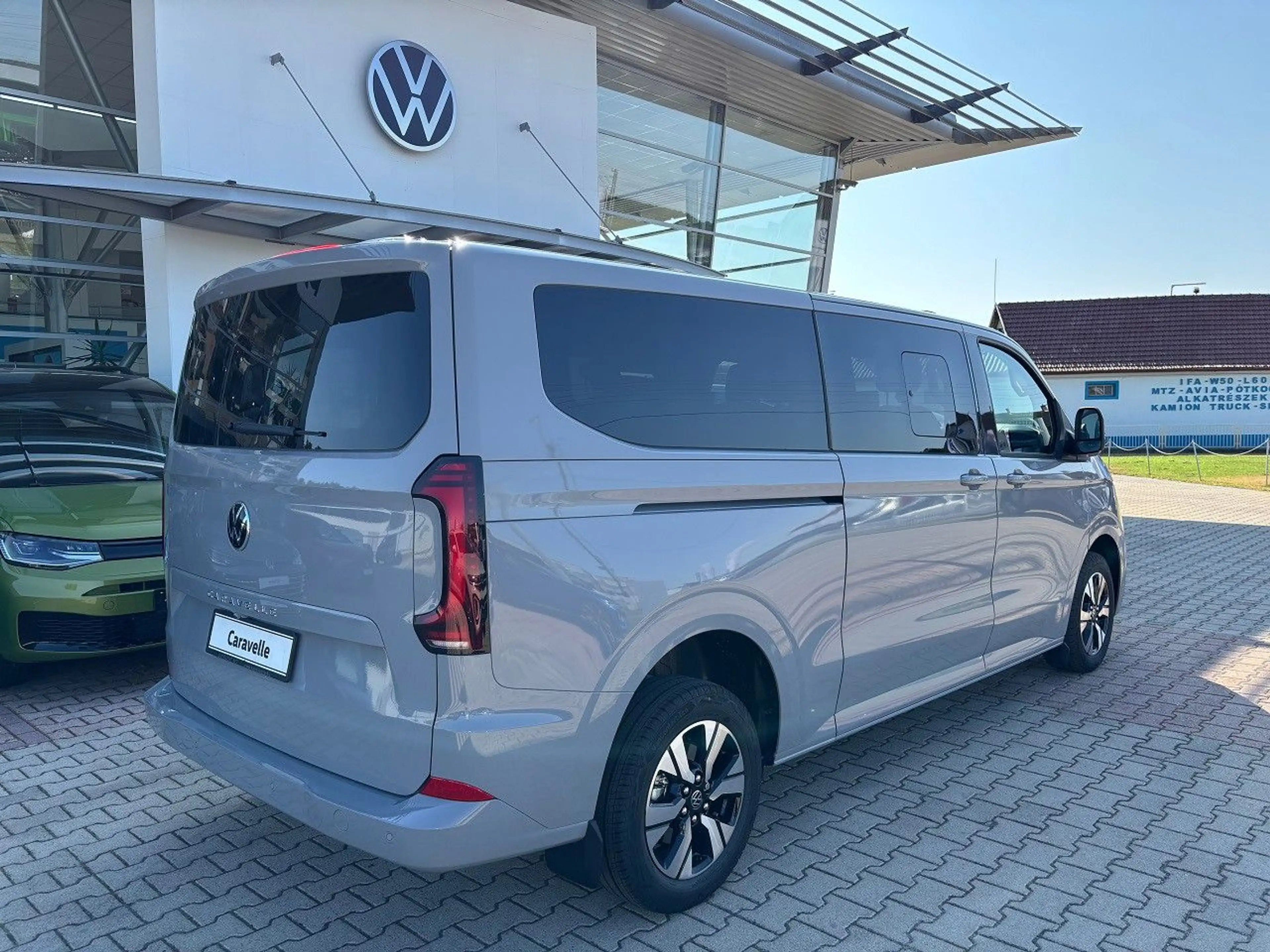 Volkswagen T7 Caravelle T7 LR Caravelle TDI DSG Style AHK ACC Side Navi — photo 2