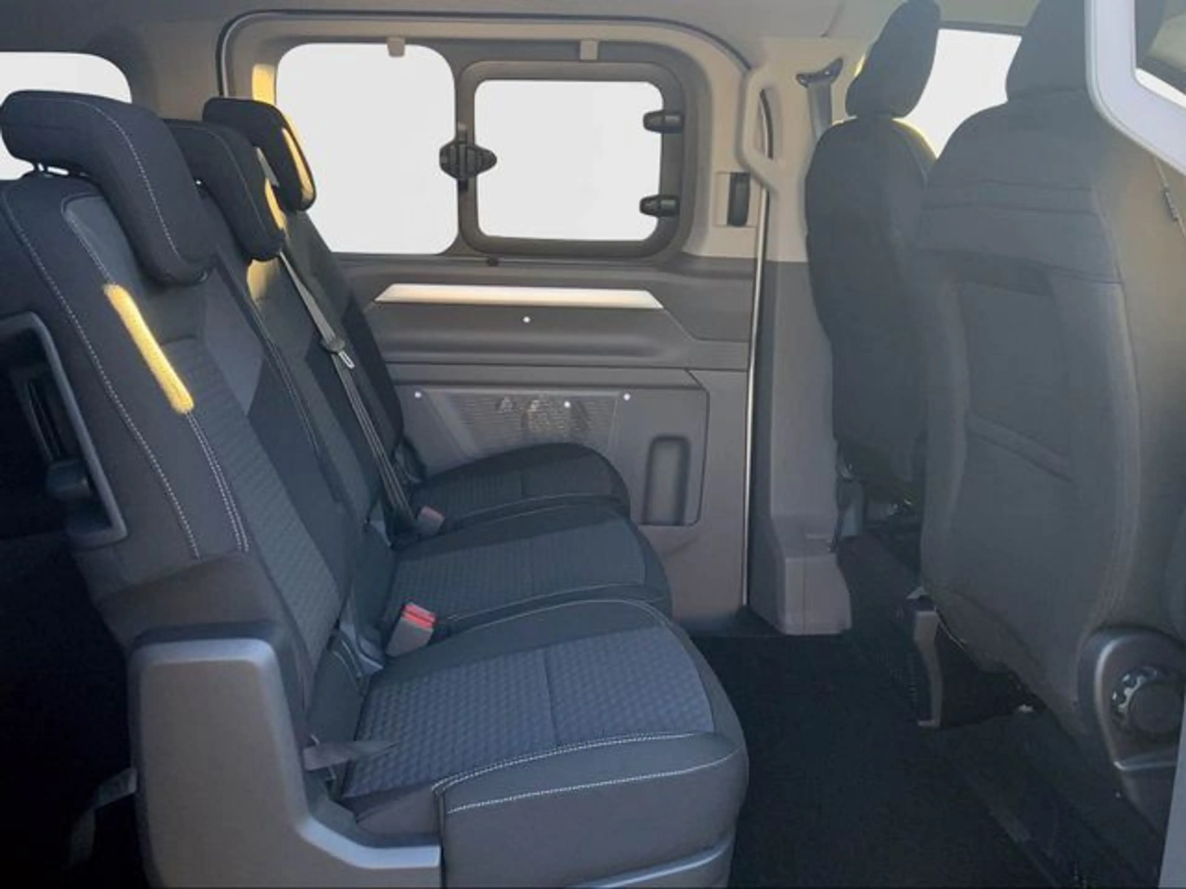 Volkswagen T7 Caravelle T7 LR Caravelle TDI DSG Style AHK ACC Side Navi — photo 15