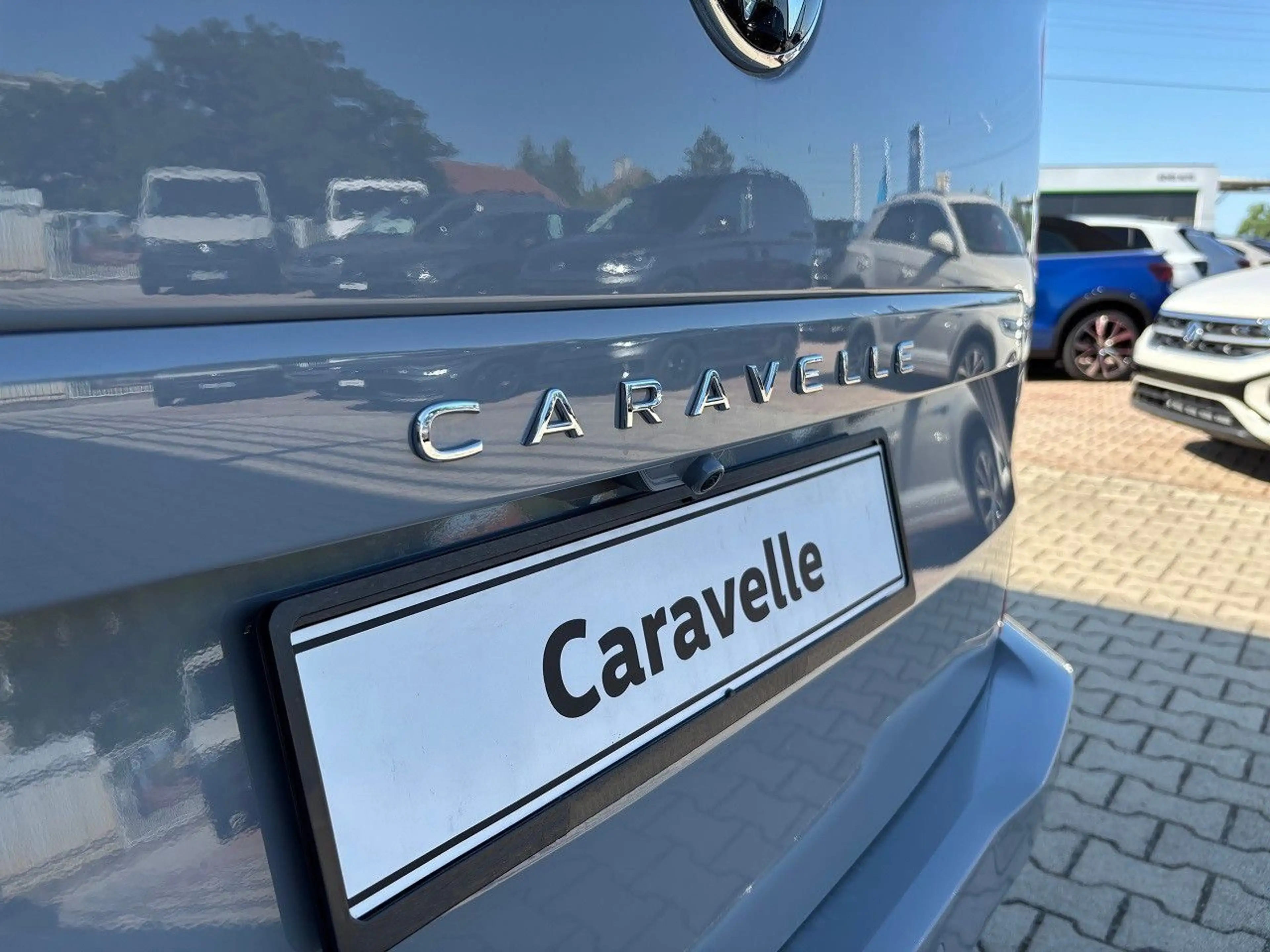 Volkswagen T7 Caravelle T7 LR Caravelle TDI DSG Style AHK ACC Side Navi — photo 9