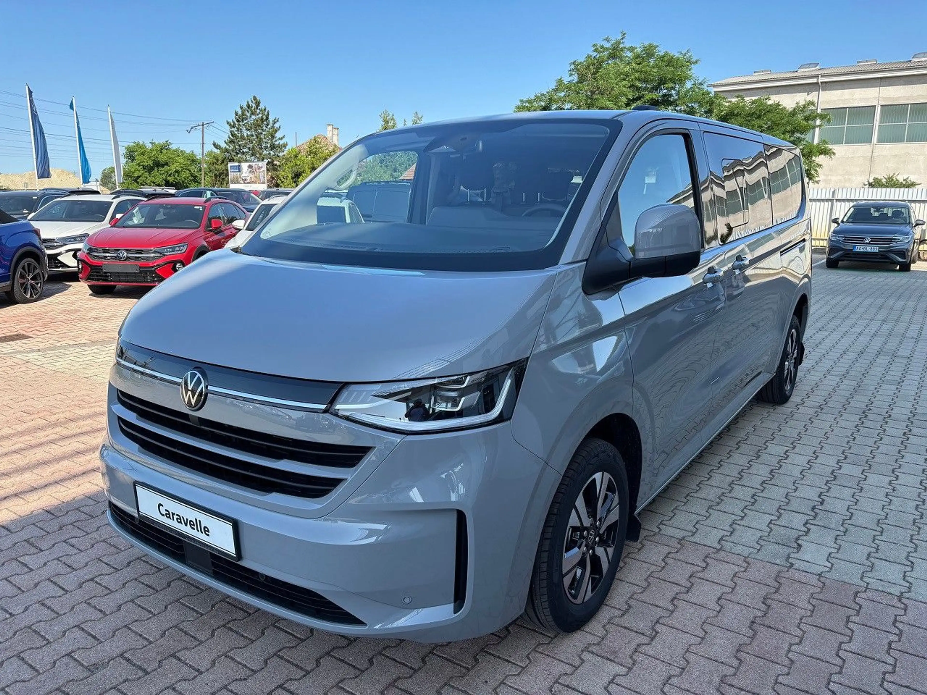 Volkswagen T7 Caravelle T7 LR Caravelle TDI DSG Style AHK ACC Side Navi — photo 11