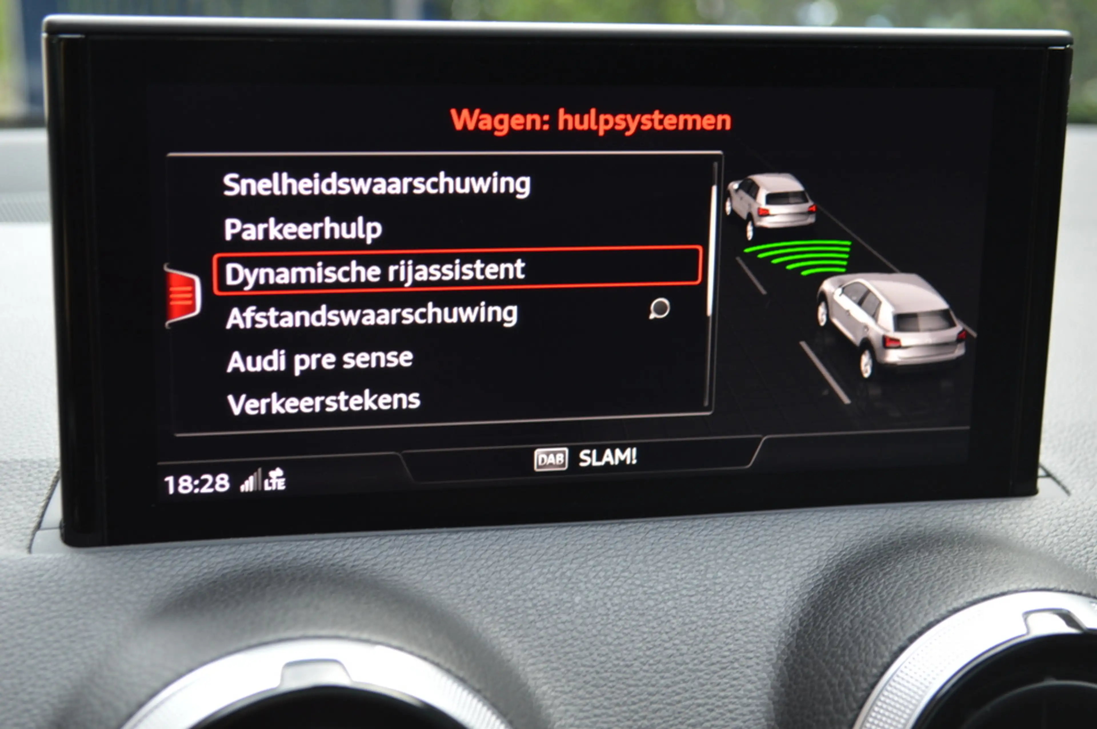 Audi Q2 35 TFSI S-Line Led Panorama Virtual Camera B&O Car — photo 23