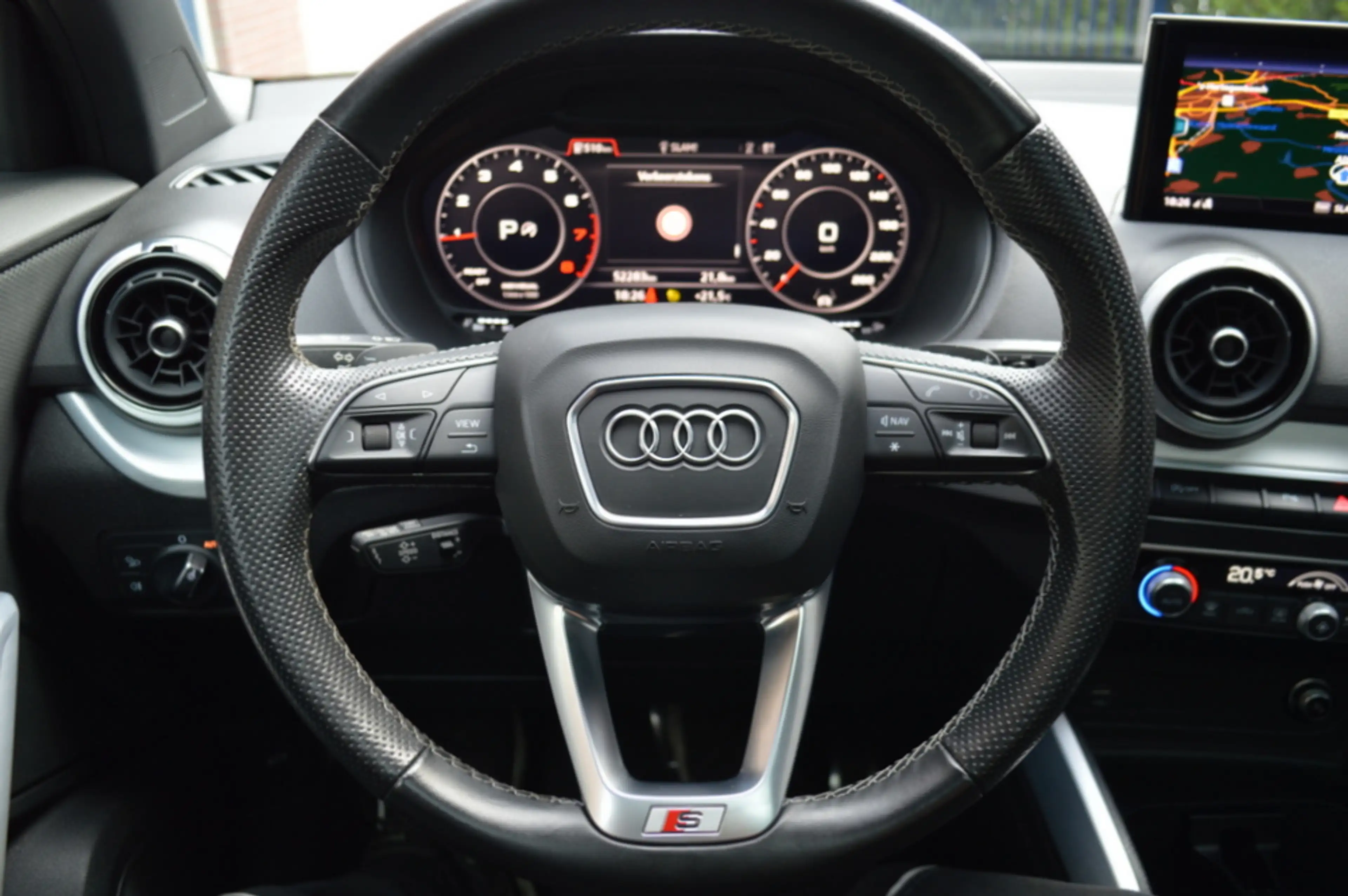 Audi Q2 35 TFSI S-Line Led Panorama Virtual Camera B&O Car — photo 18
