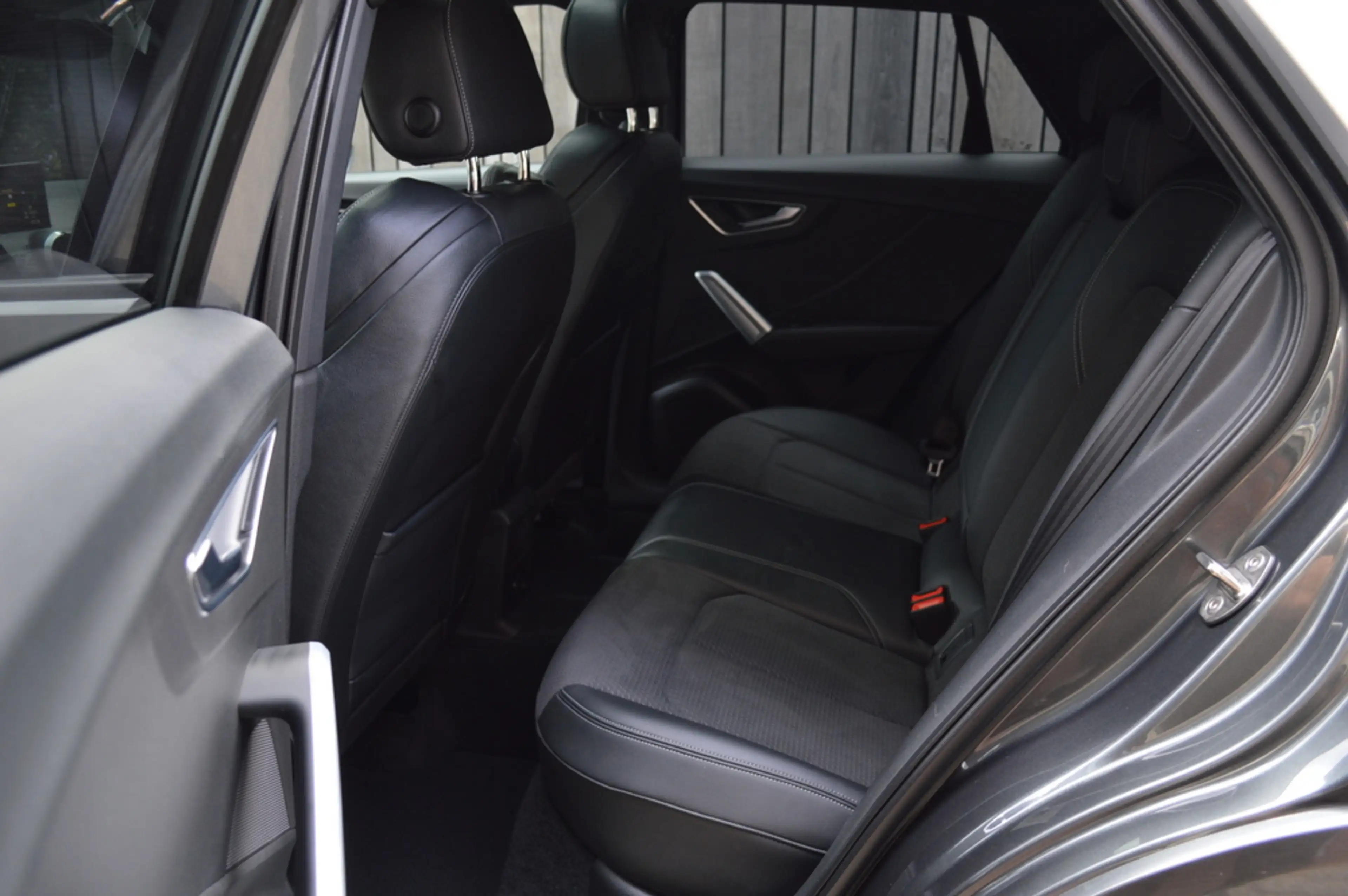 Audi Q2 35 TFSI S-Line Led Panorama Virtual Camera B&O Car — photo 11