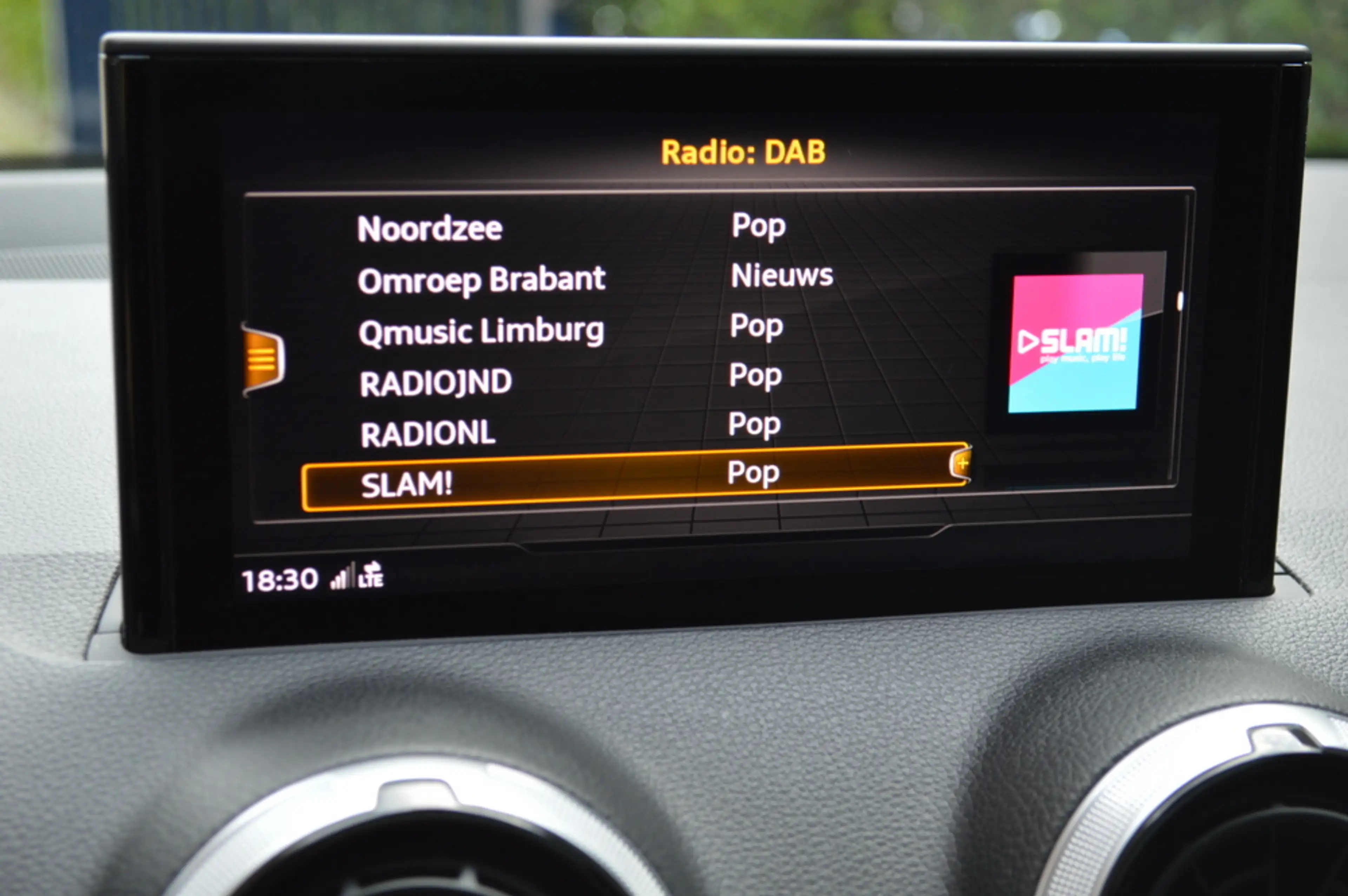 Audi Q2 35 TFSI S-Line Led Panorama Virtual Camera B&O Car — photo 28