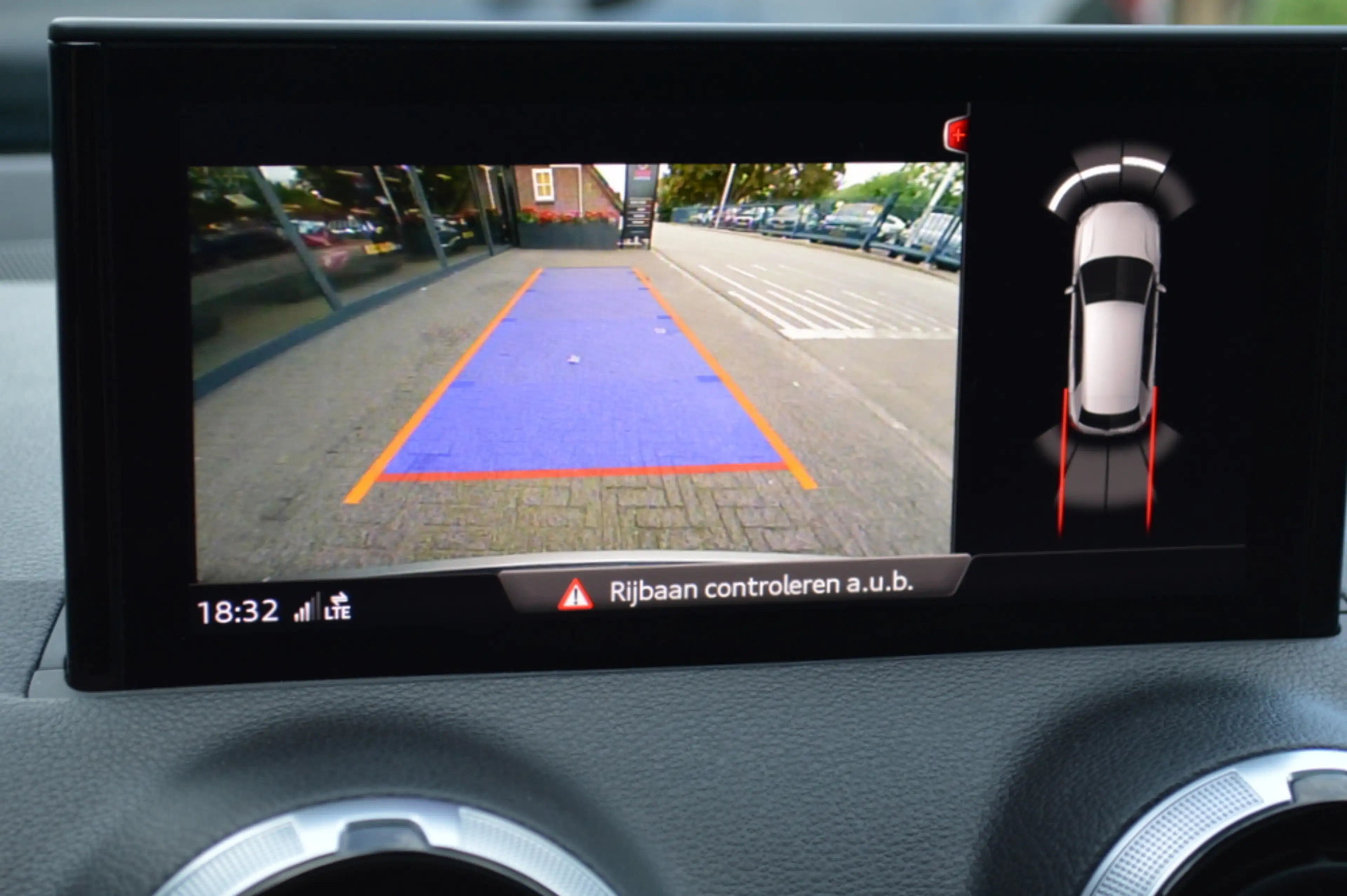 Audi Q2 35 TFSI S-Line Led Panorama Virtual Camera B&O Car — photo 29