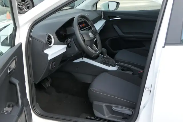 Seat Arona view 6