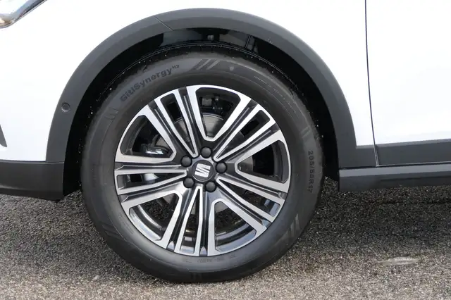Seat Arona view 3