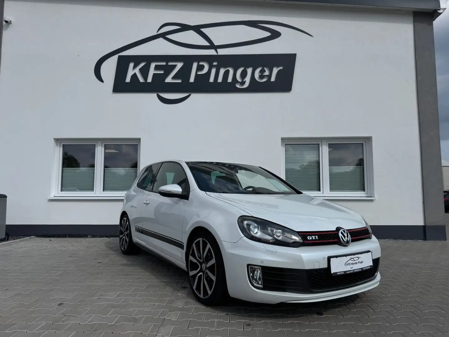 Volkswagen Golf VI GTI adidas Weiß - 1