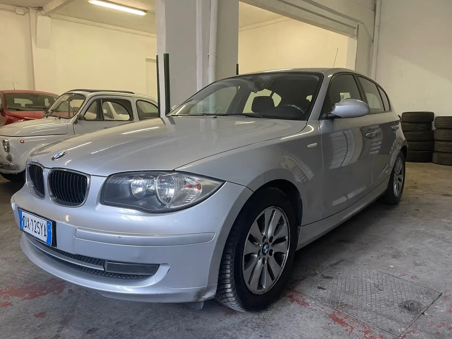 BMW 116 116i 5p Futura 122cv Argento - 2