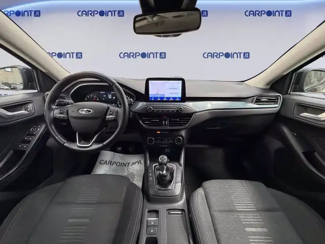 Ford Focus view 10
