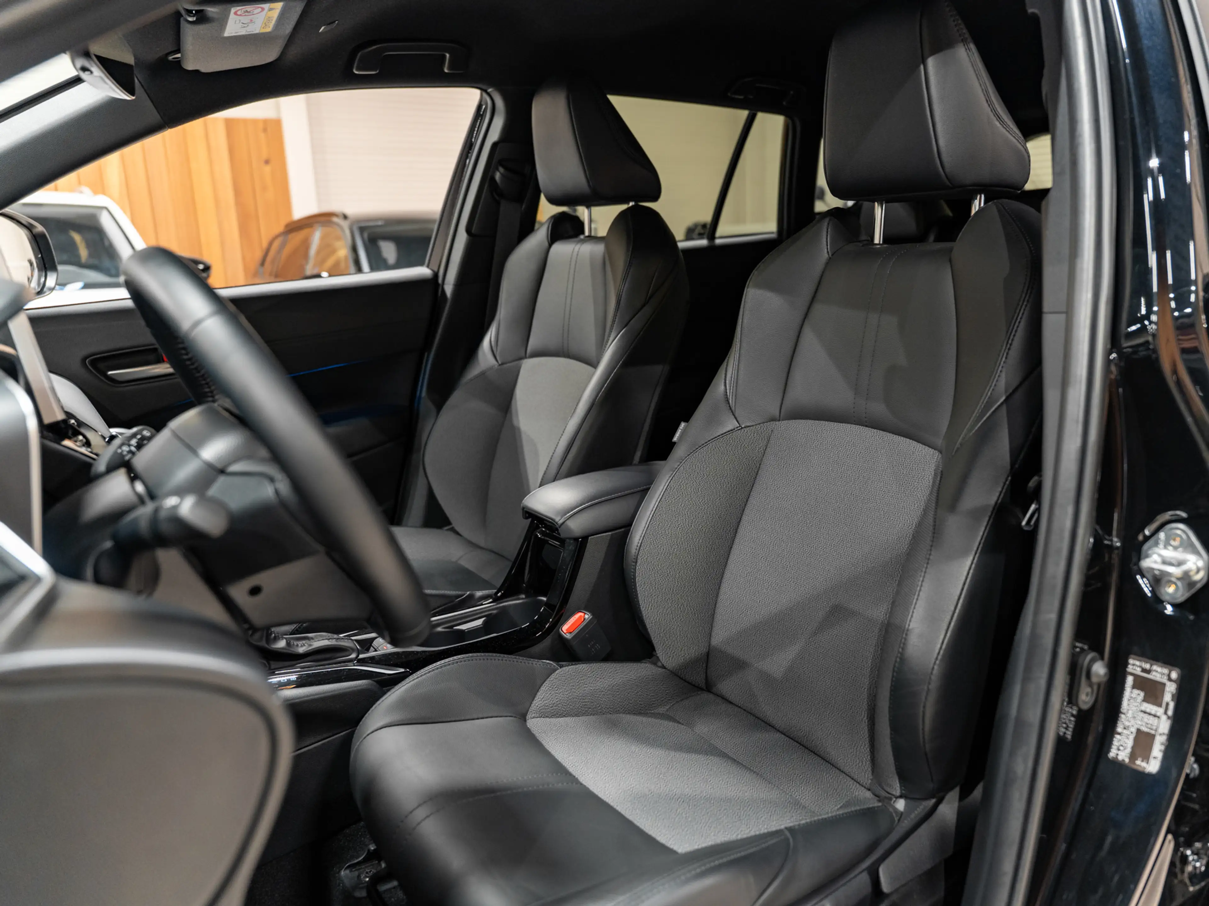 Toyota Corolla Cross Hybrid 200 Dynamic, Voll Led, Digi Dash, Adaptieve — photo 6