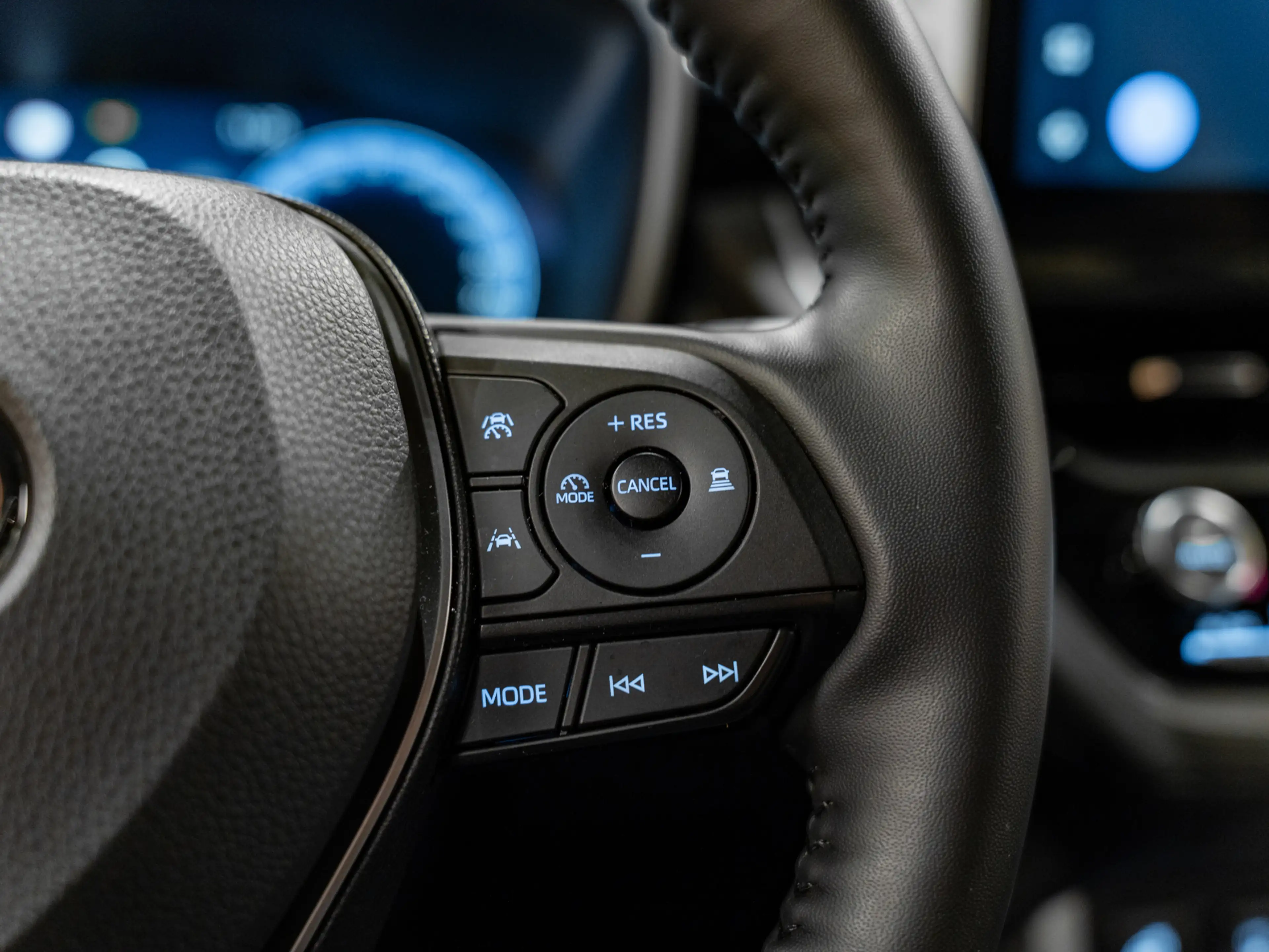 Toyota Corolla Cross Hybrid 200 Dynamic, Voll Led, Digi Dash, Adaptieve — photo 33