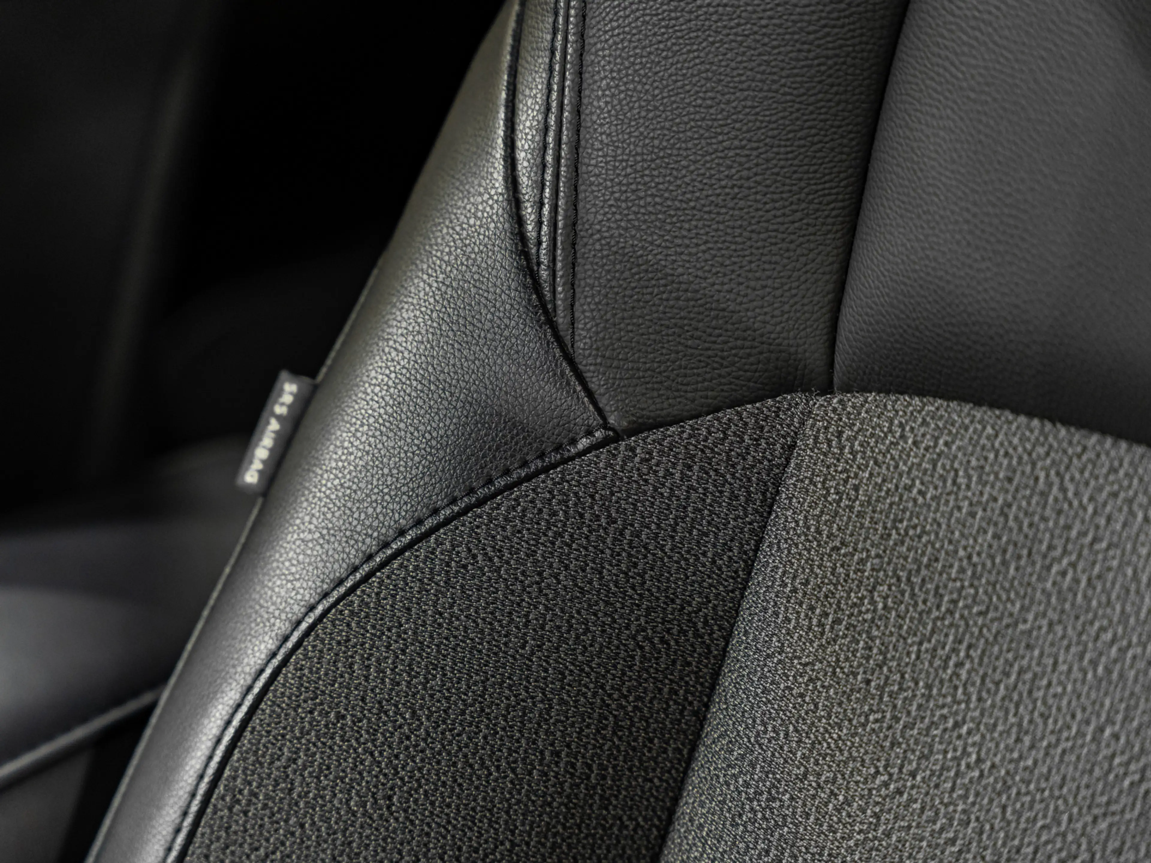 Toyota Corolla Cross Hybrid 200 Dynamic, Voll Led, Digi Dash, Adaptieve — photo 35