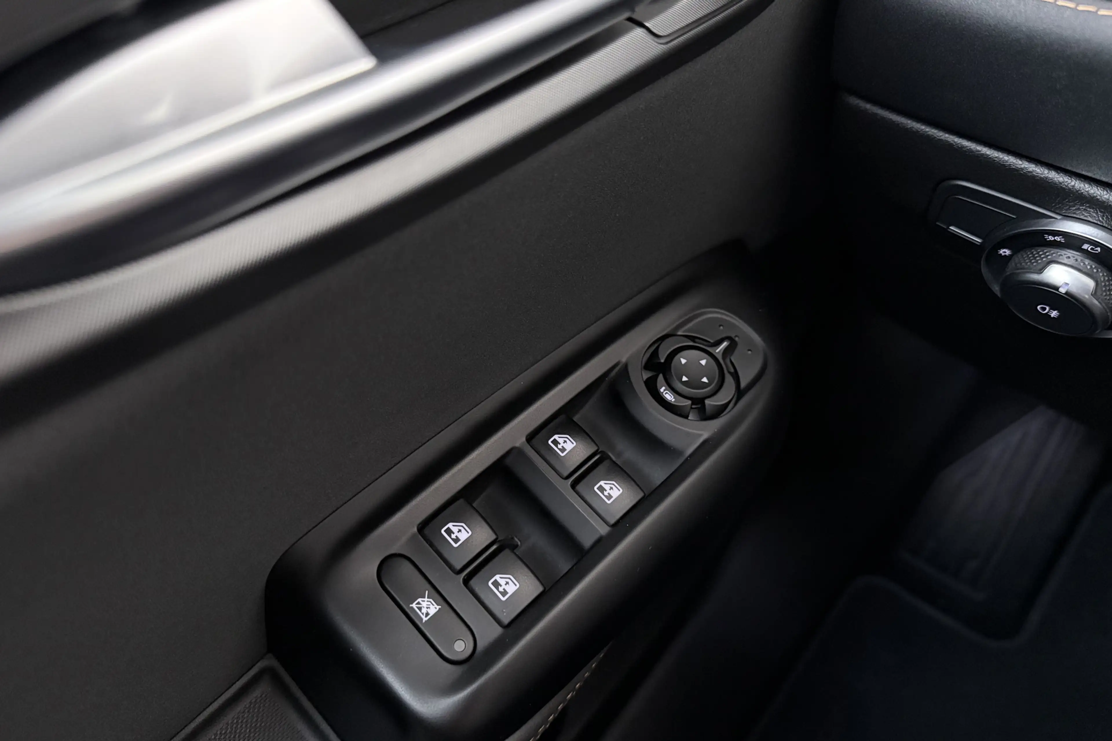 Alfa Romeo Tonale 1.5T Hybrid Aut. Sprint Camera Adapt.Cruise 19'LMV — photo 16
