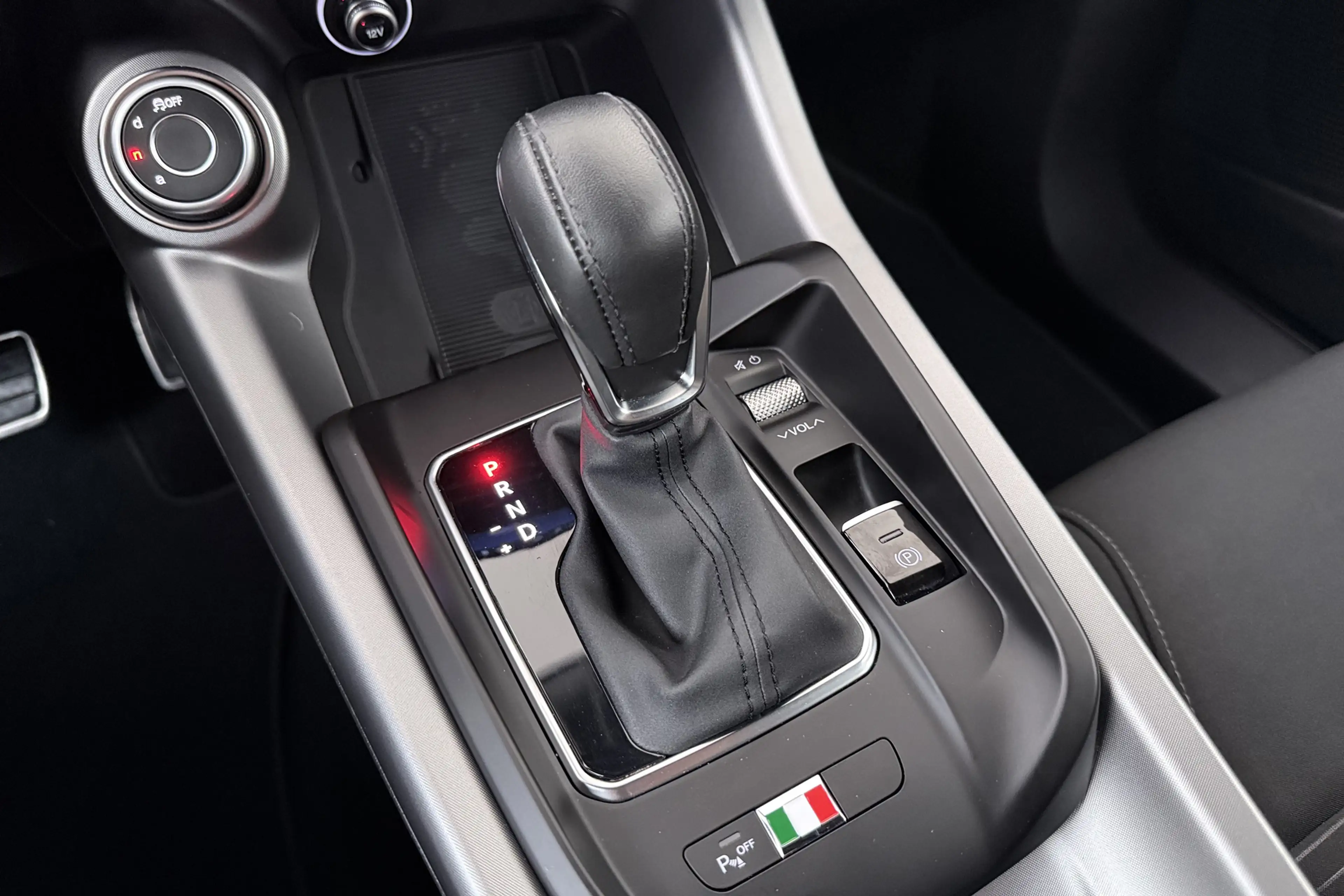 Alfa Romeo Tonale 1.5T Hybrid Aut. Sprint Camera Adapt.Cruise 19'LMV — photo 26