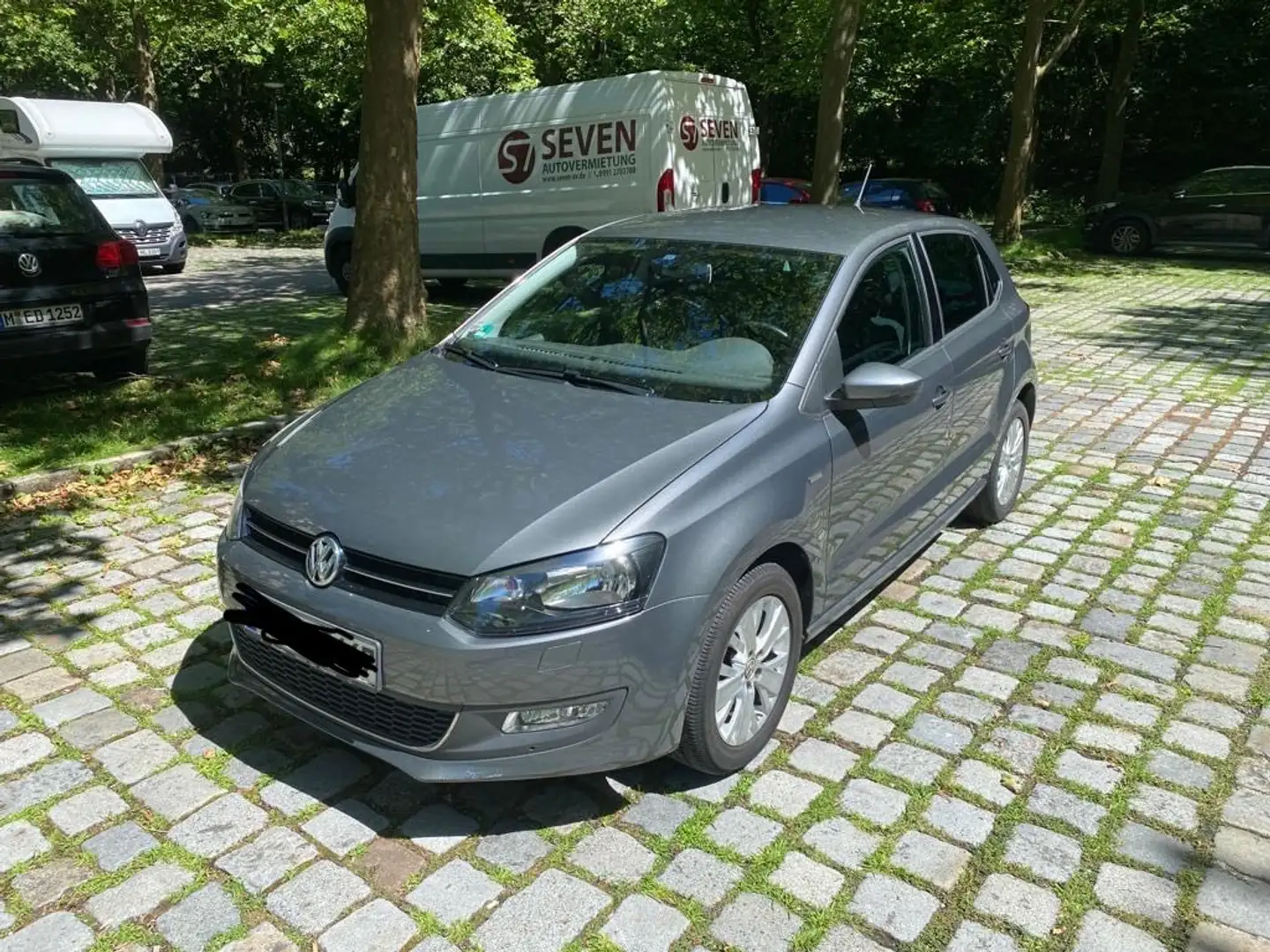 Volkswagen Polo 1.2 Life Gri - 1