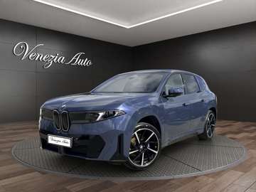 iX3 50 xDrive M Sport HUD AHK Panorama Navi Matrix LED Pelle xDrive Gancio Tetto ACC Harman Keyless 360