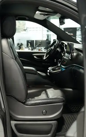 Mercedes-Benz V 300 view 15