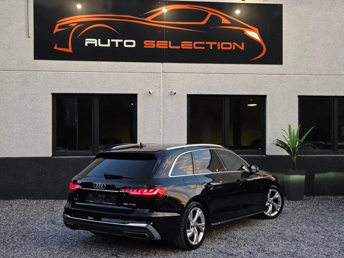 Audi A4 Avant 35 TFSI S line - COCKPIT - B&O - CAMERA - 2