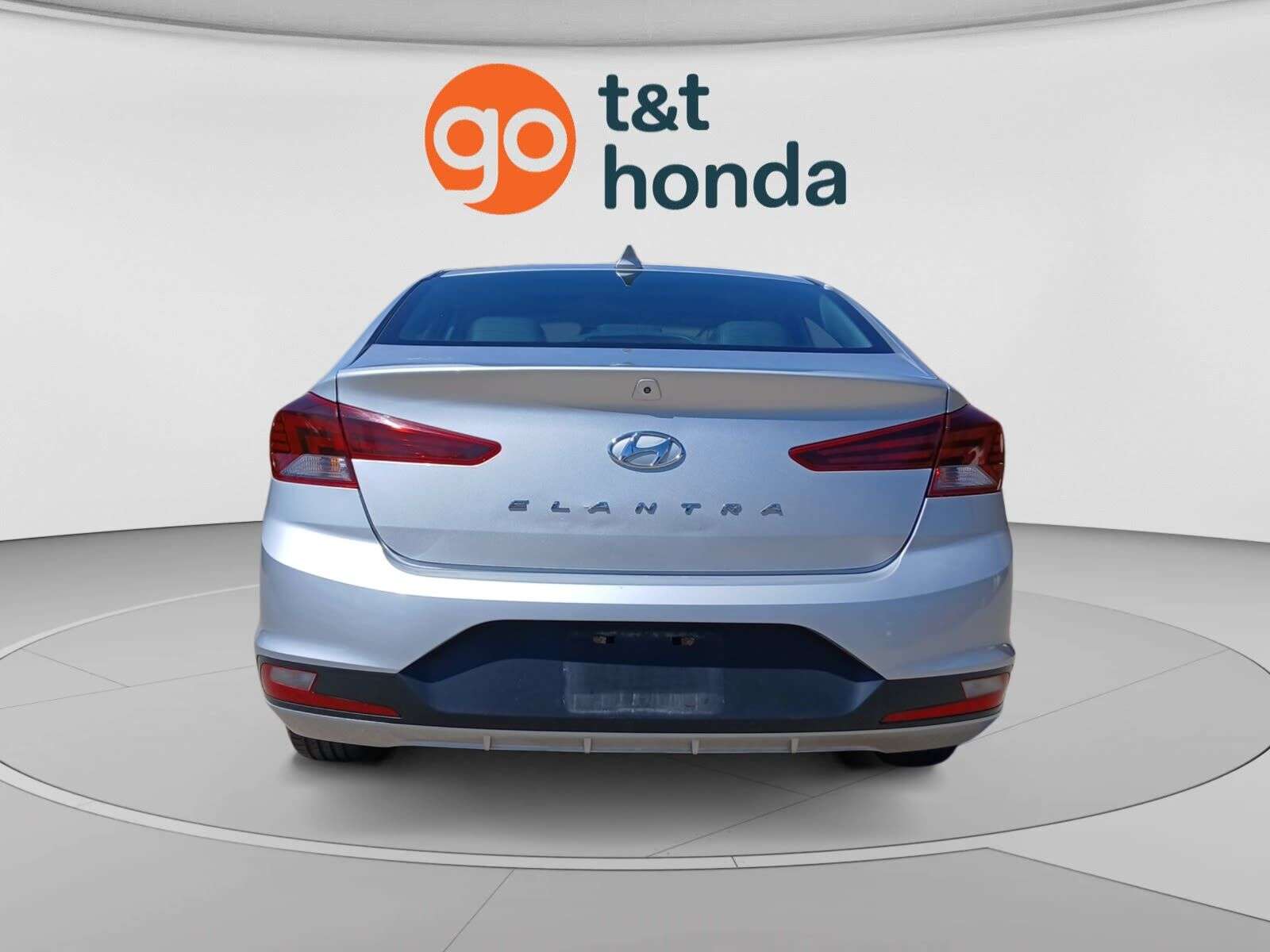 2019 Hyundai Elantra Luxury - Leather Seating | Sunroof | Heated Leathe — снимка 1