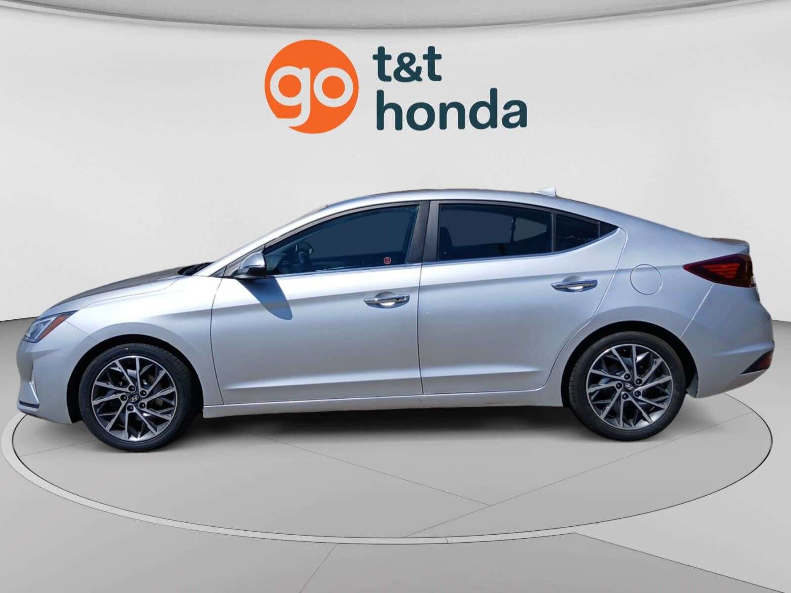 2019 Hyundai Elantra Luxury - Leather Seating | Sunroof | Heated Leathe — снимка 1