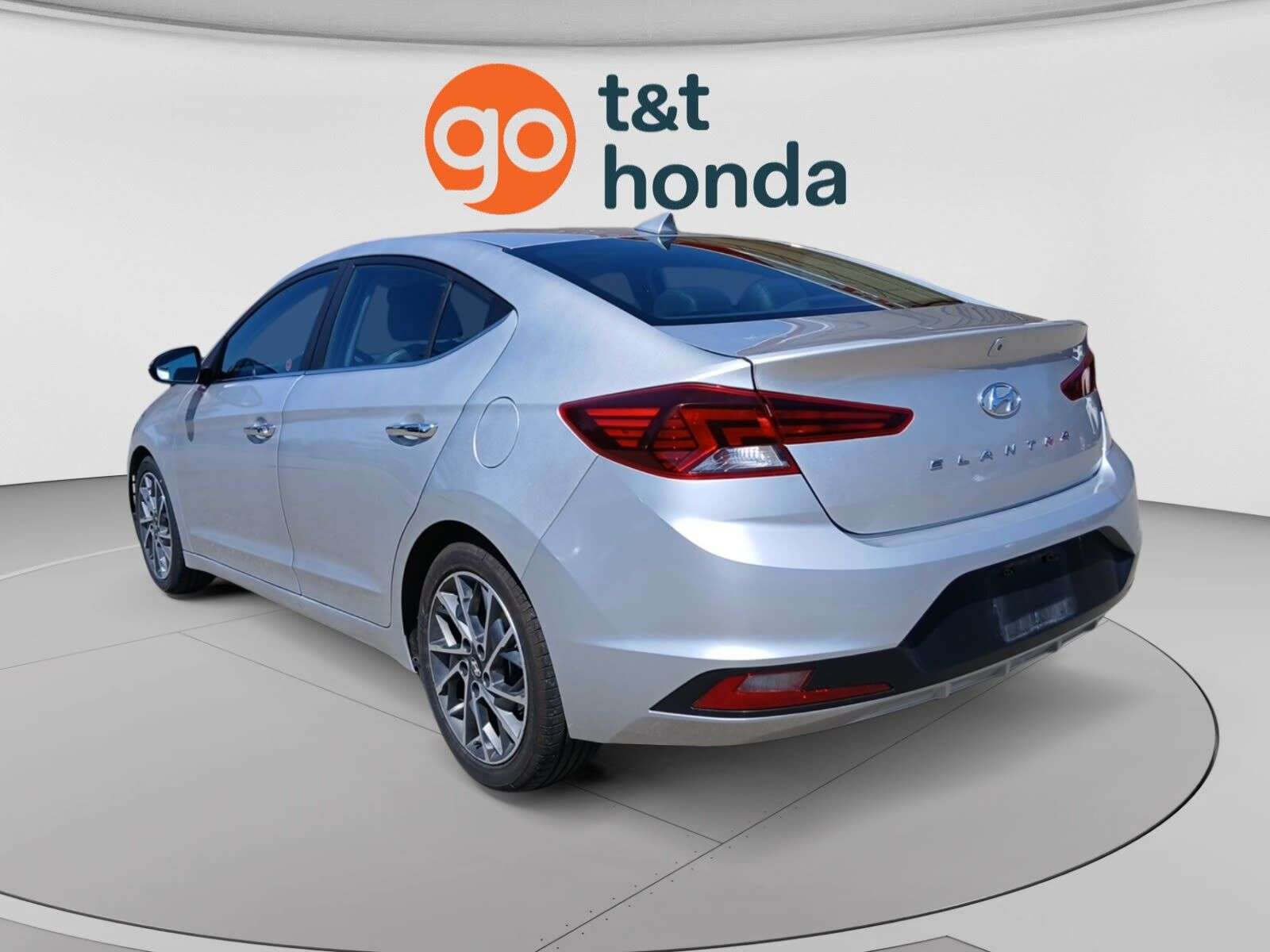 2019 Hyundai Elantra Luxury - Leather Seating | Sunroof | Heated Leathe — снимка 1