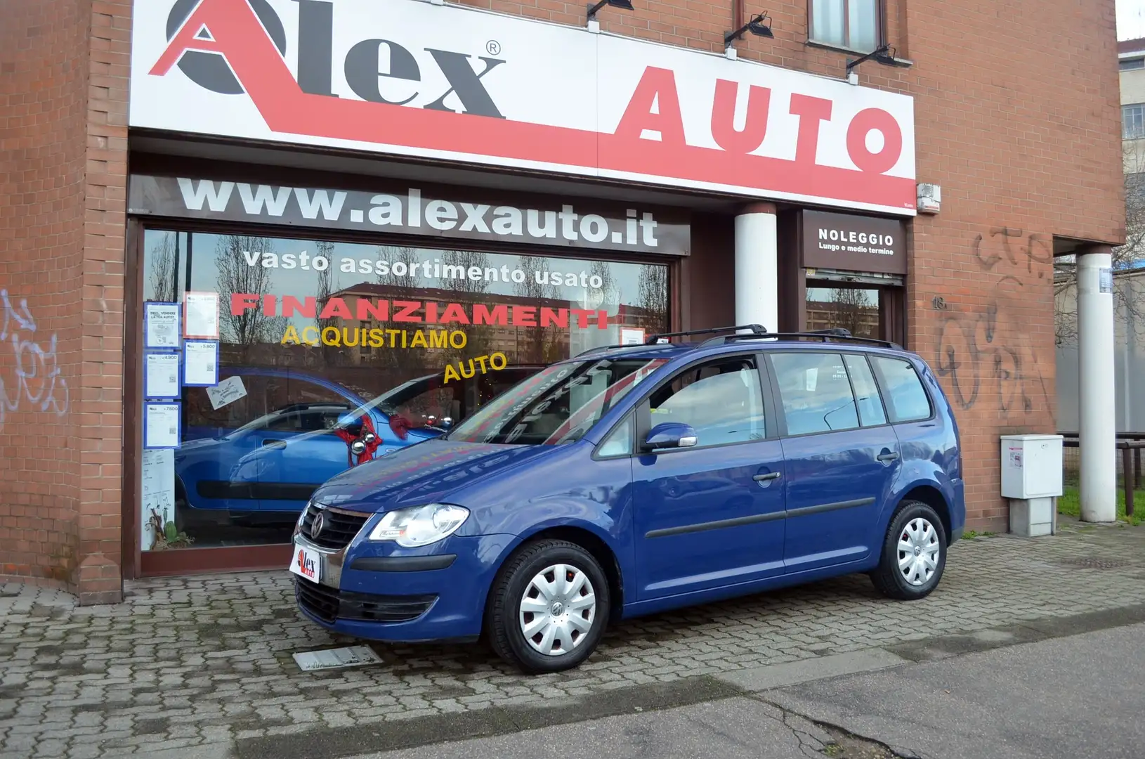 Volkswagen Touran Touran 1.6 Trendline 7 POSTI 1PROP Revisionata Blu/Azzurro - 1