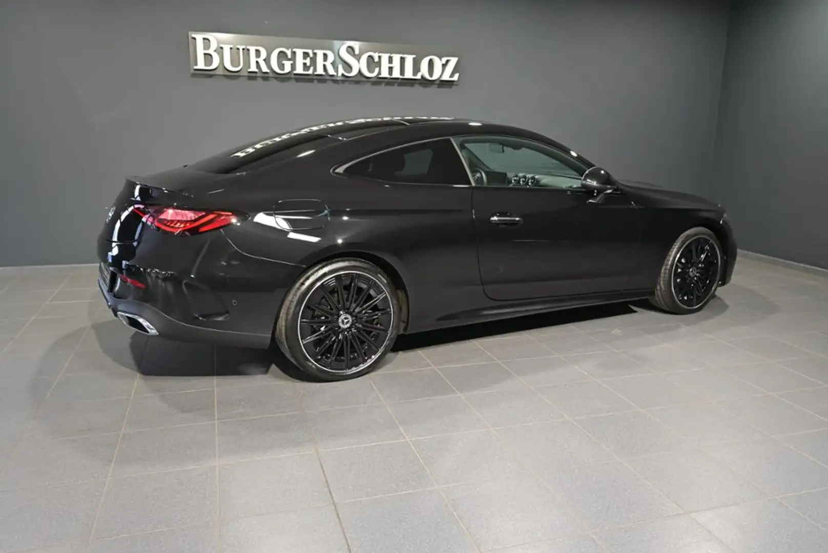 Mercedes-Benz CLE 200 Coupé AMG/DIGITAL LIGHT/PANO/TOTW/NIGHT Negro - 2