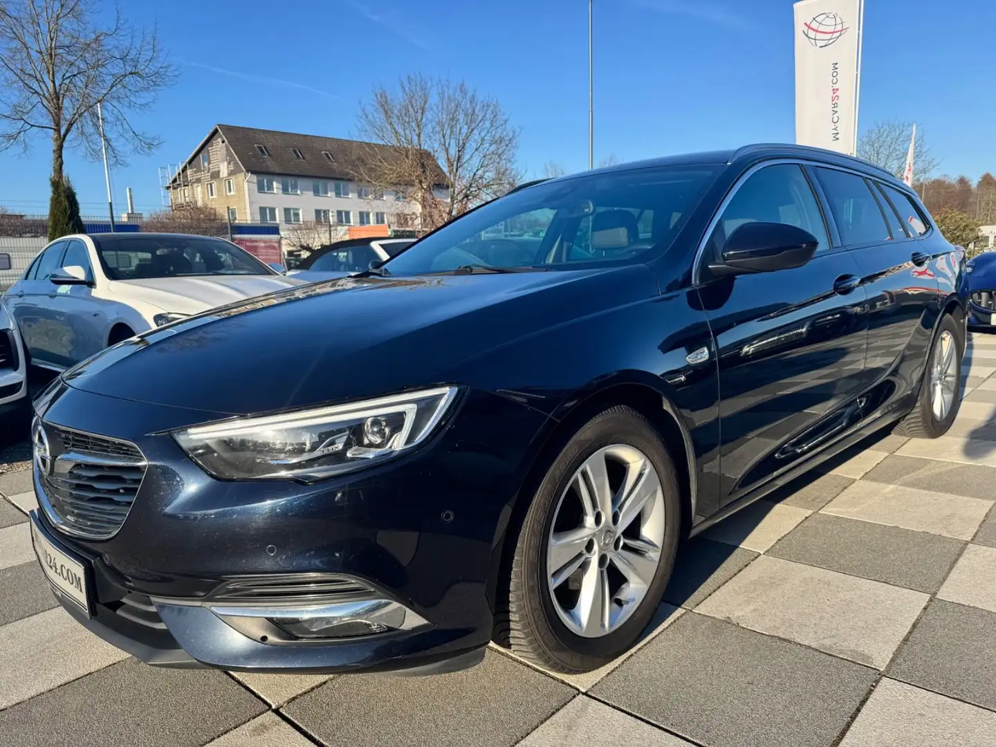 Opel Insignia B Sports Tourer Business Innovation Blau - 2