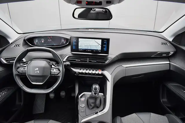 Peugeot 3008 view 12