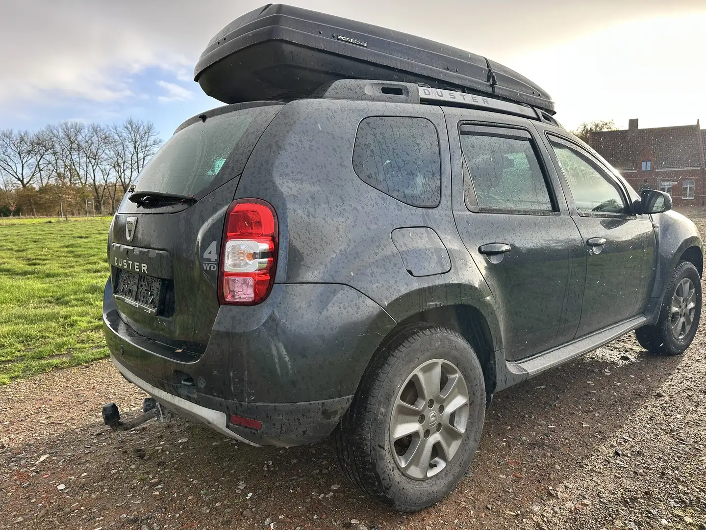 Dacia Duster 1.5dCi Laureate Full Option 4x4 110hp - 2