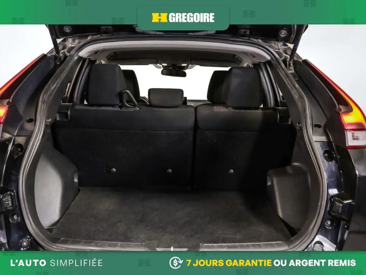 Mitsubishi Eclipse Cross снимка Mitsubishi Eclipse Cross