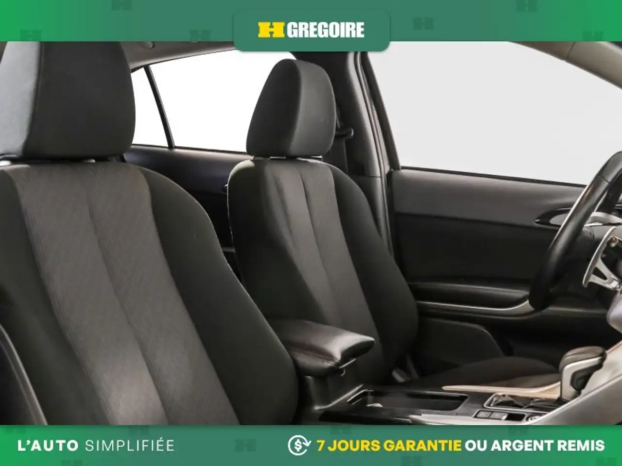 Mitsubishi Eclipse Cross снимка Mitsubishi Eclipse Cross