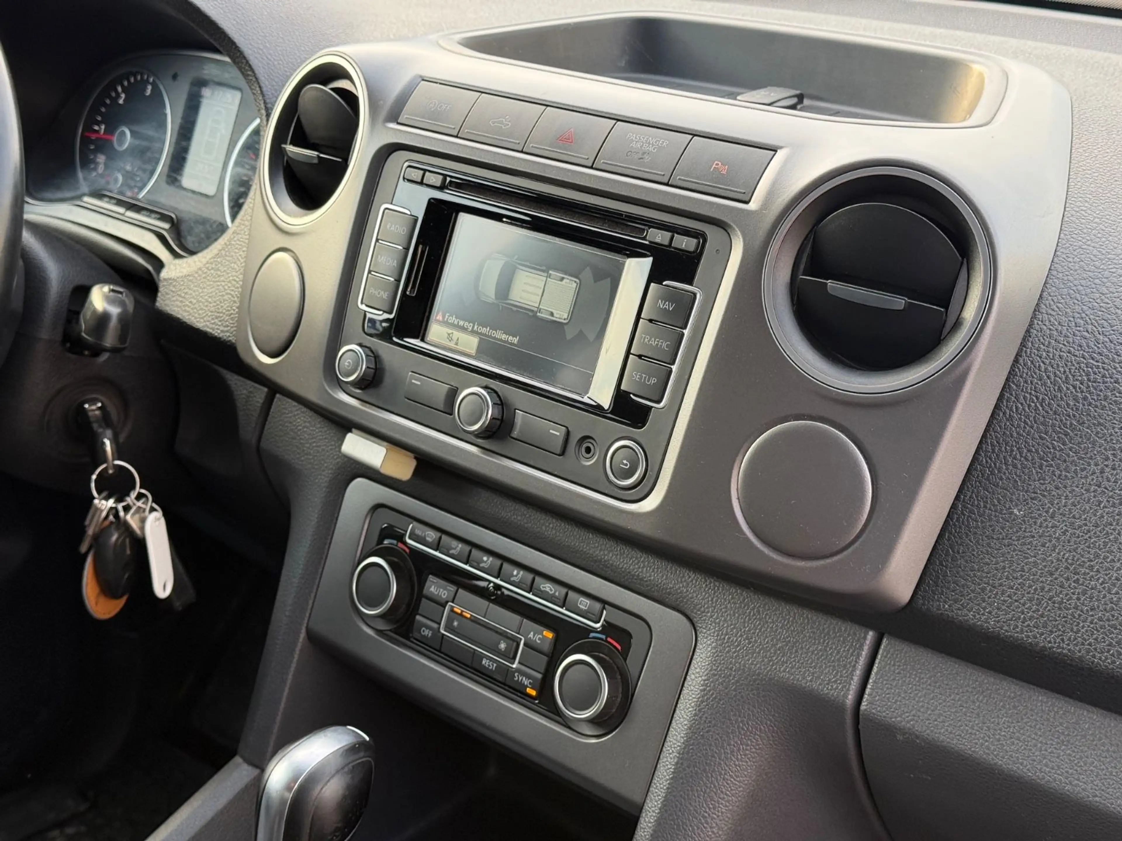 Volkswagen Amarok Highline DoubleCab 4Motion Navi AHK — photo 15