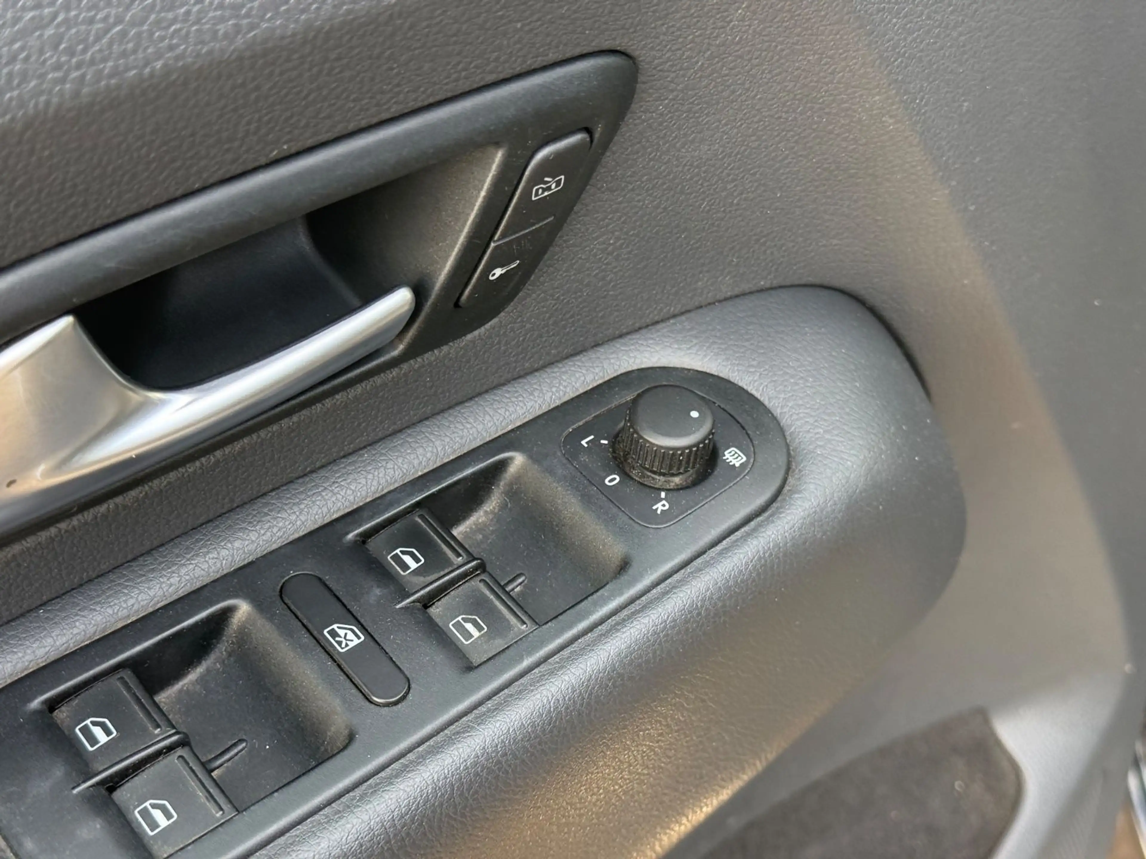 Volkswagen Amarok Highline DoubleCab 4Motion Navi AHK — photo 9