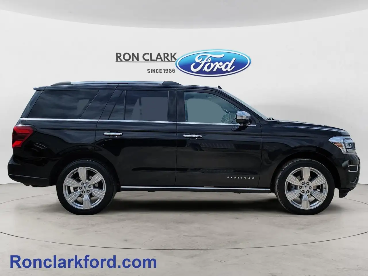 Ford Expedition снимка Ford Expedition