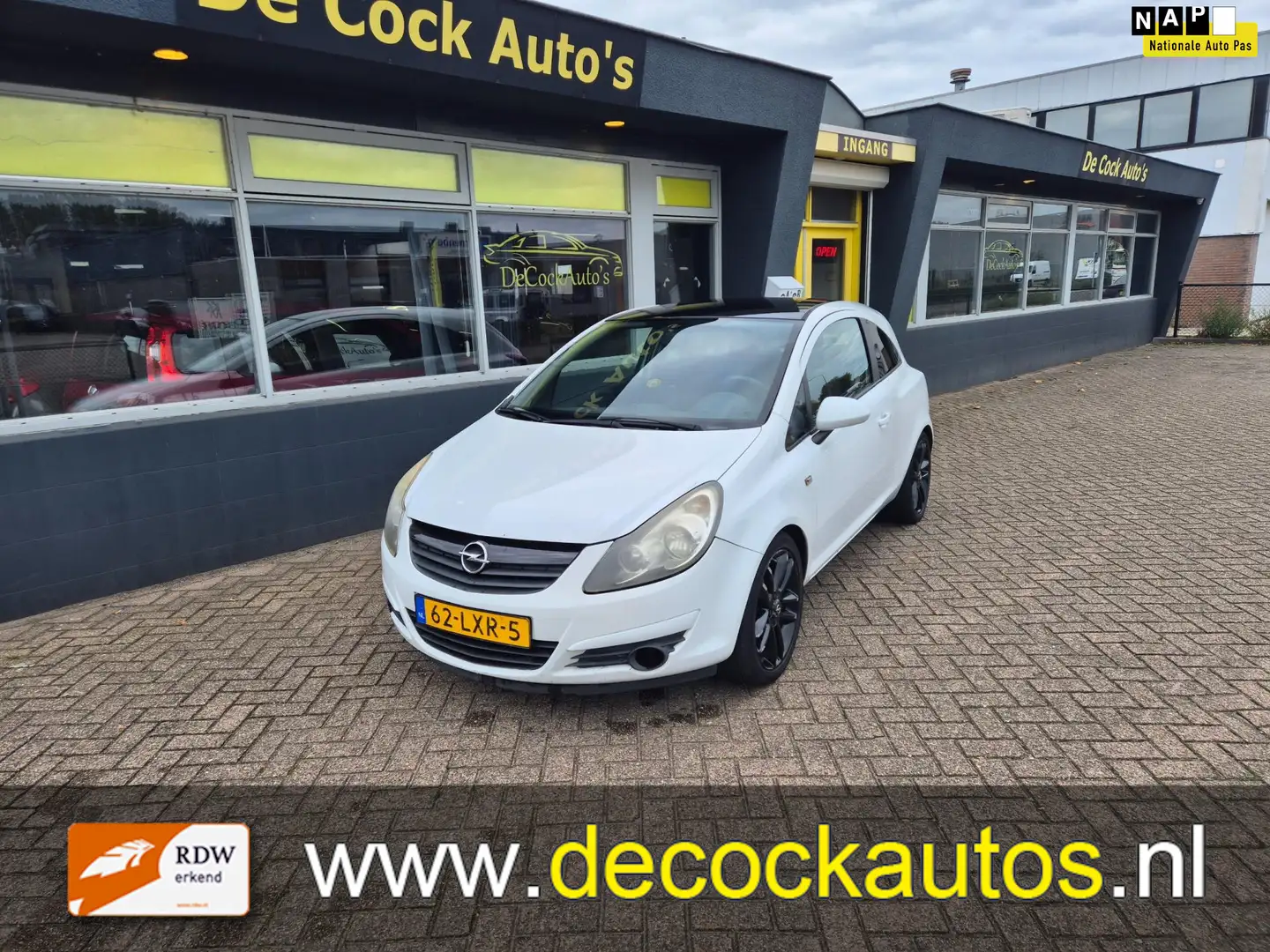 Opel Corsa 1.4-16V Color Edition Wit - 1