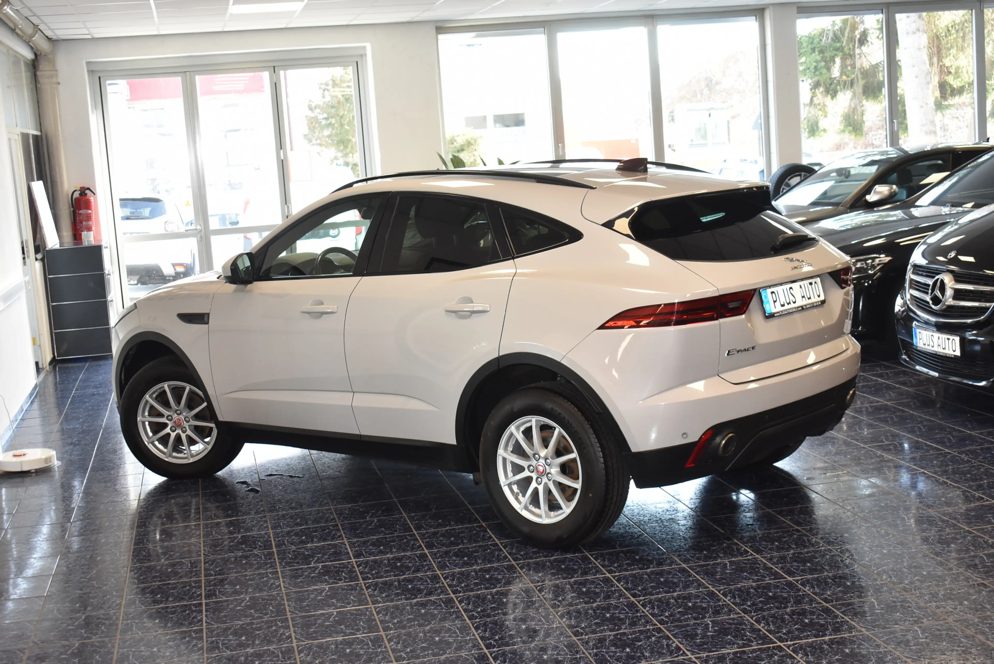 Jaguar E-Pace D150 Panorama Kamera PDC AHK — photo 3