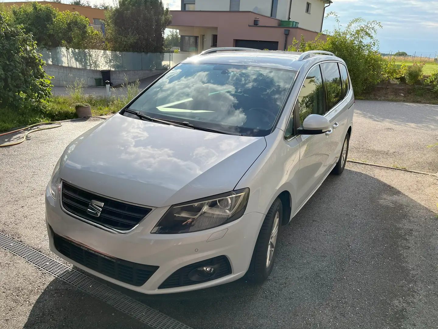 SEAT Alhambra Alhambra Executive 2,0 TDI 127g Executive Weiß - 2