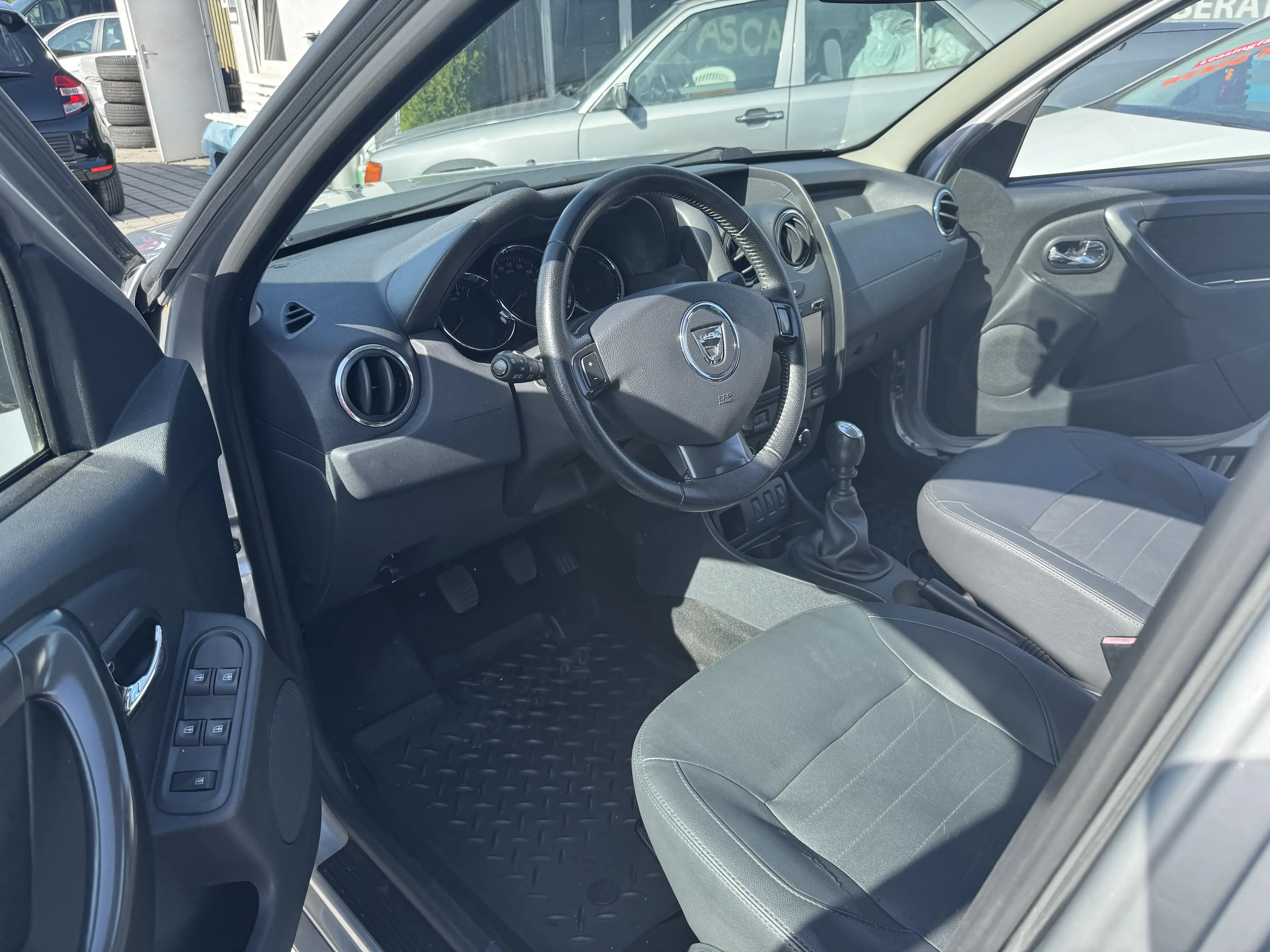 Dacia Duster Basis 4x2. 1.Hand — photo 9