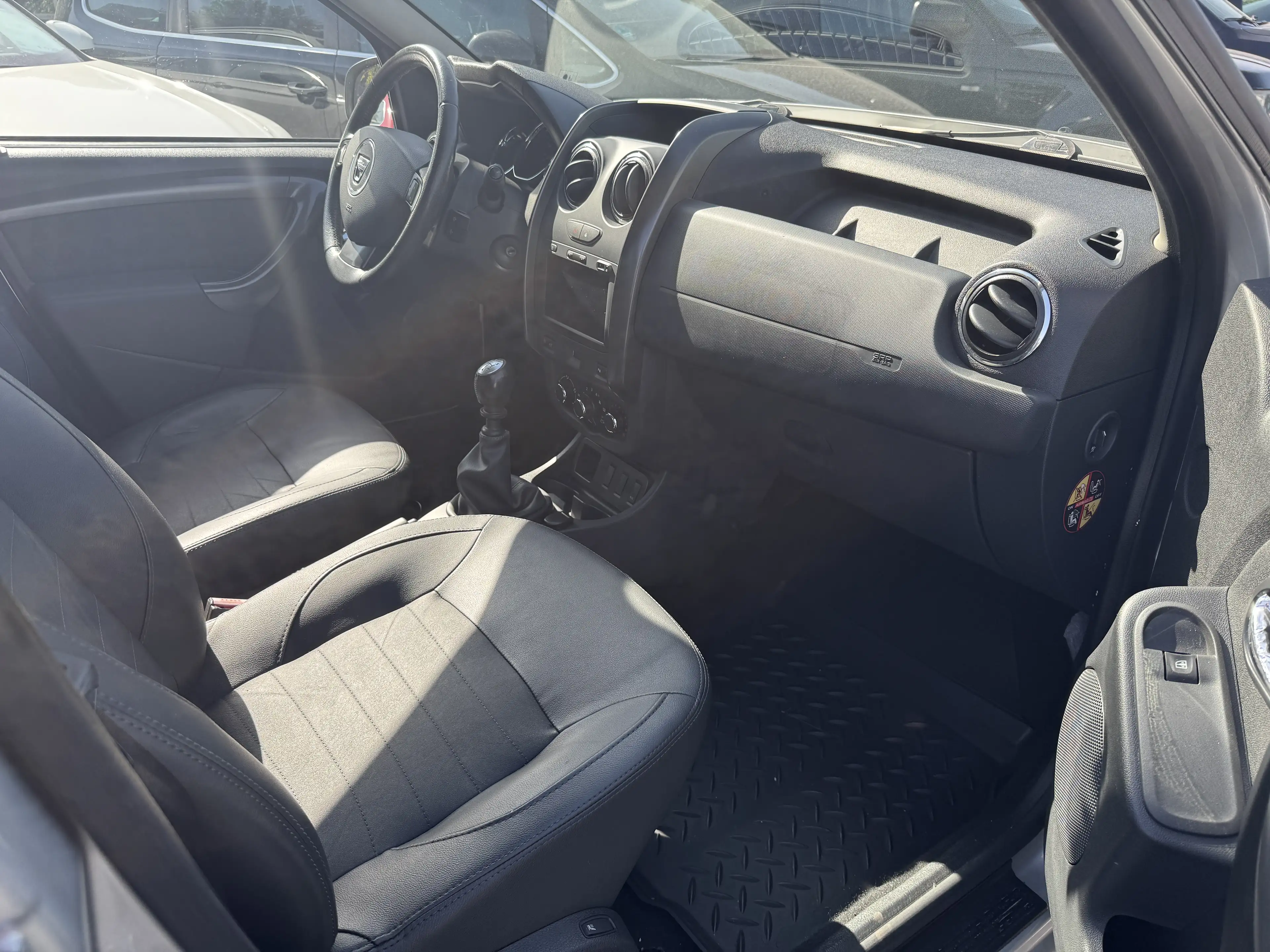 Dacia Duster Basis 4x2. 1.Hand — photo 11