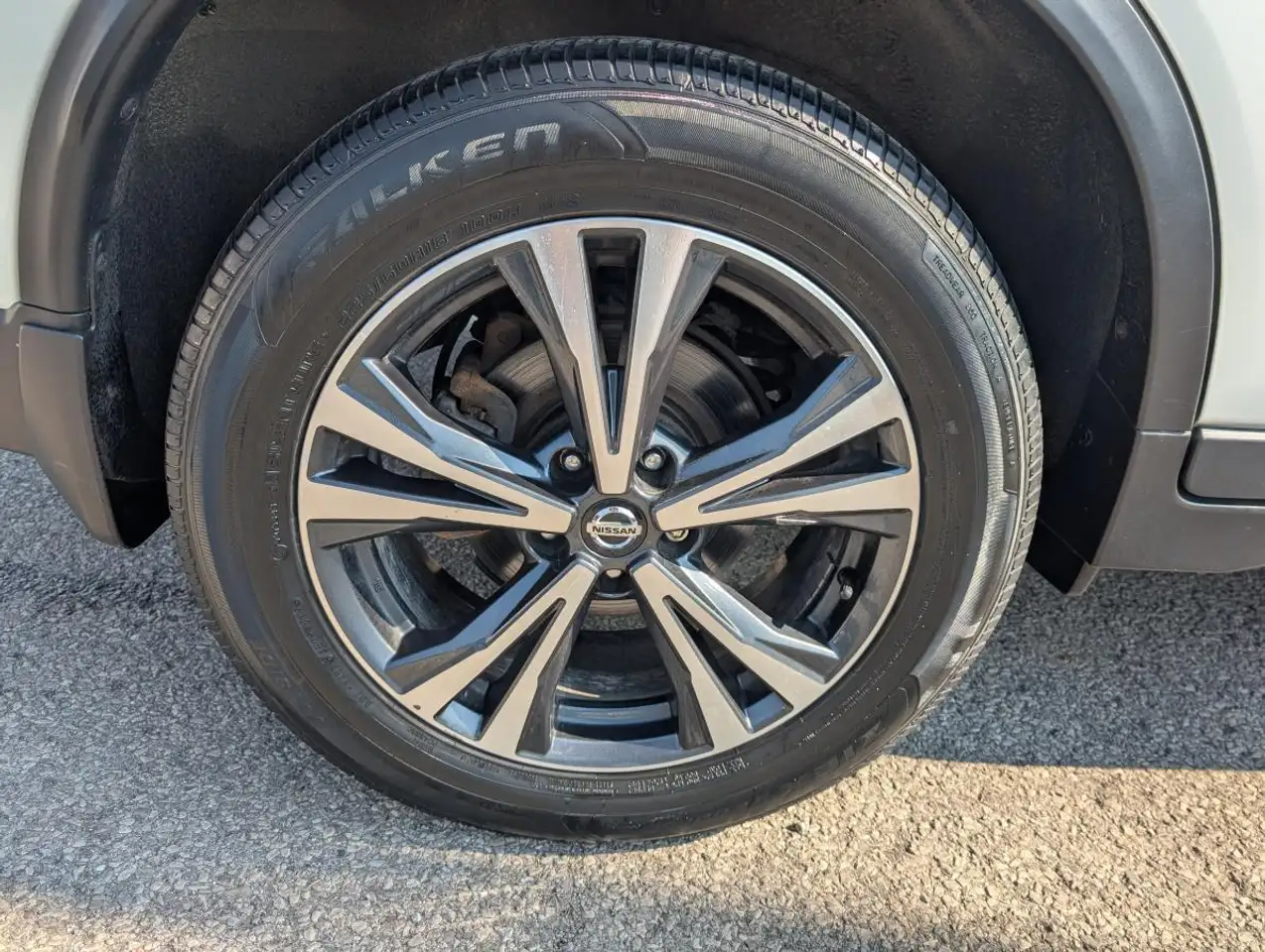 Nissan Rogue photo Nissan Rogue