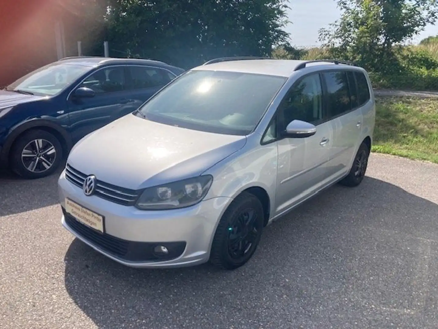Volkswagen Touran Comfortline 1,6 BMT TDI DPF Gris - 2