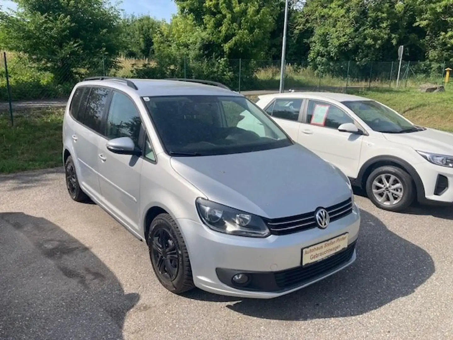 Volkswagen Touran Comfortline 1,6 BMT TDI DPF Gris - 1