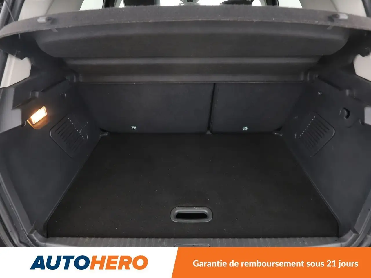 Renault Captur — photo 17