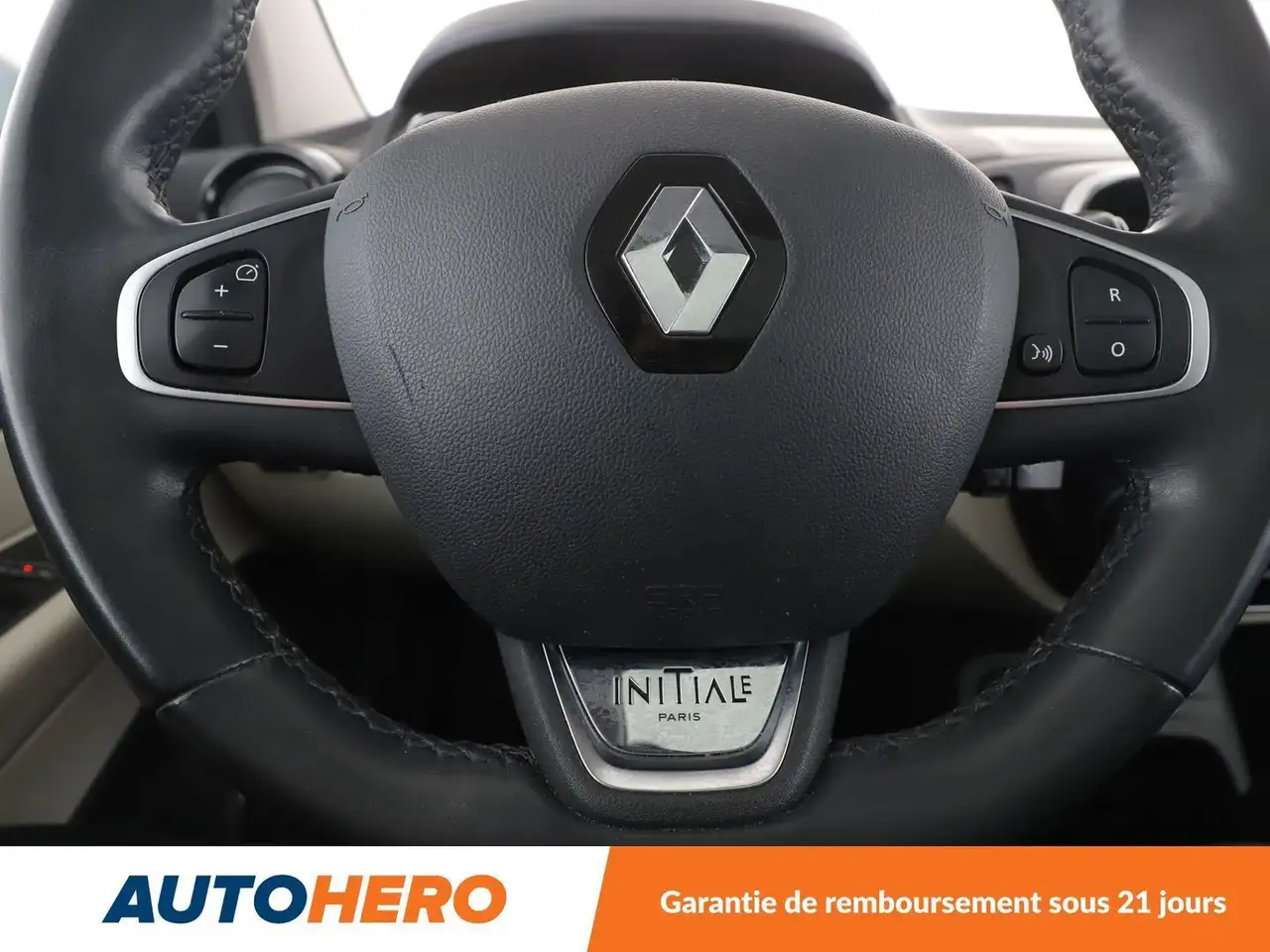 Renault Captur — photo 19