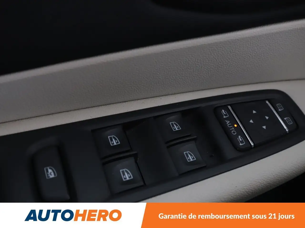 Renault Captur — photo 27