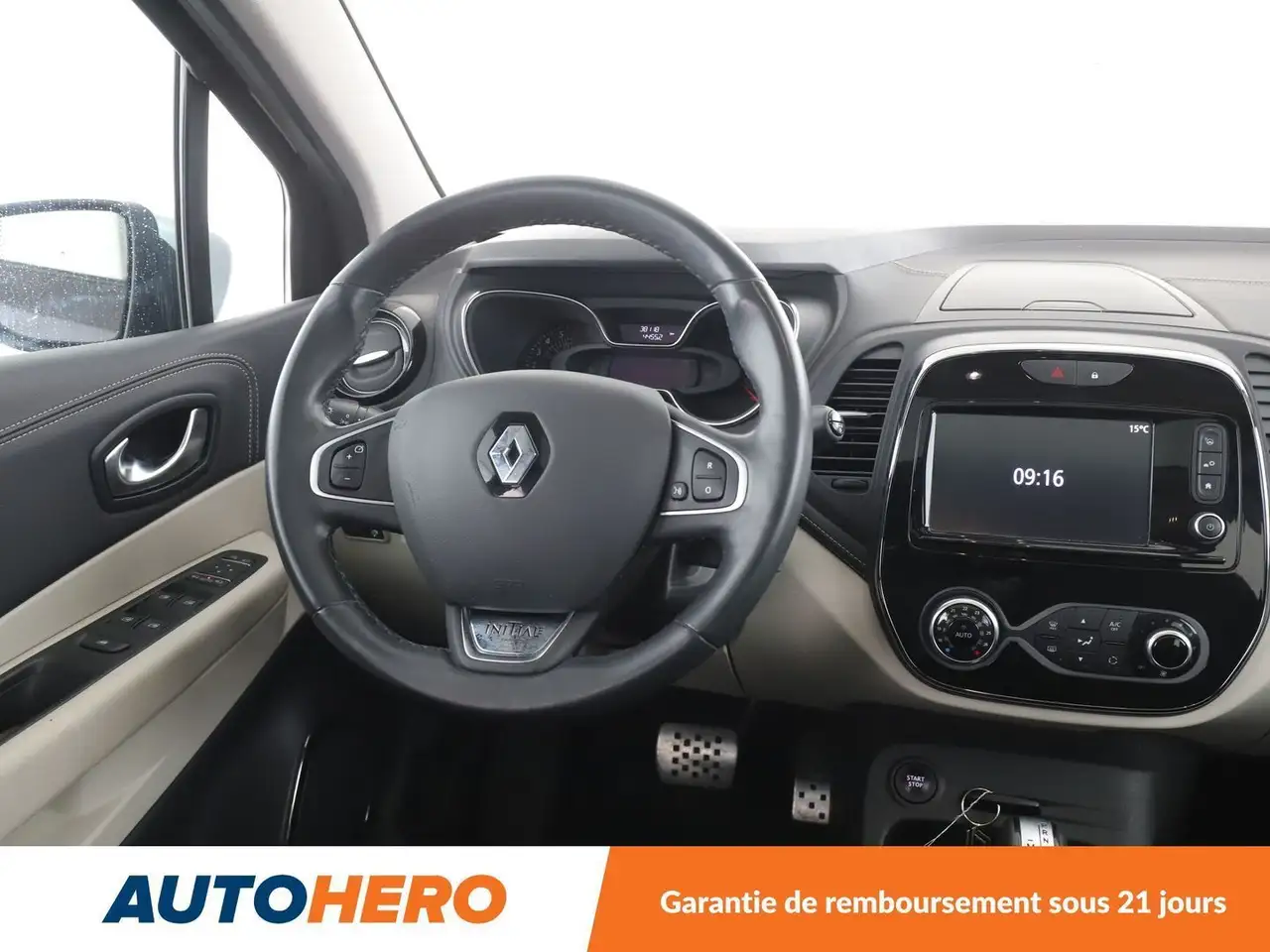 Renault Captur — photo 13